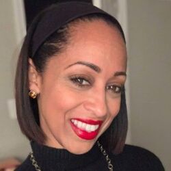 Nunez-Donnelly Rhoda Headshot